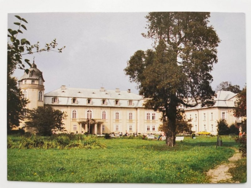 ŻELAZNO. PAŁAC KLASYCYSTYCZNY Z XIX w. FOT. SUROWIEC