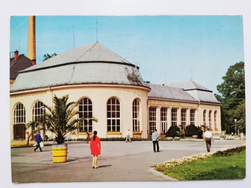 KUDOWA ZDRÓJ. PIJALNIA I SALA KONCERTOWA FOT. JABŁOŃSKI
