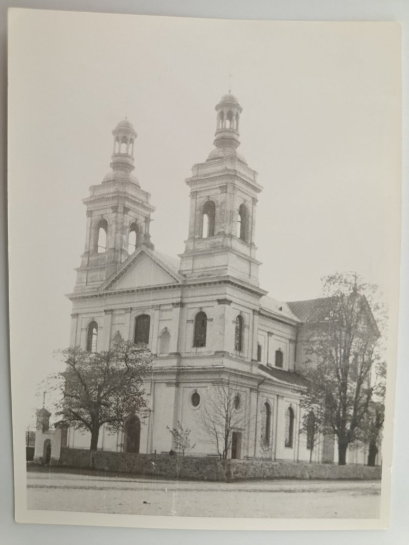 CZARNO-BIAŁA KATEDRA