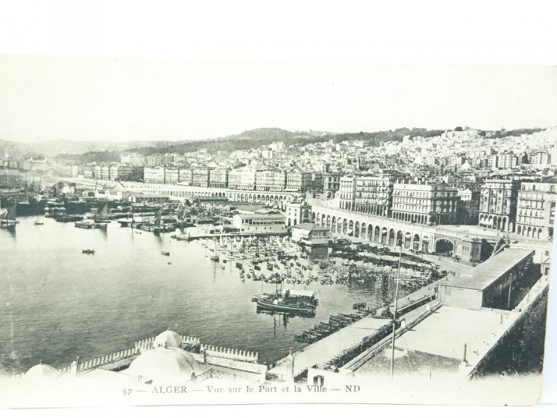 ALGER - VUE SUR LE PORT ET LA VILLE - ND