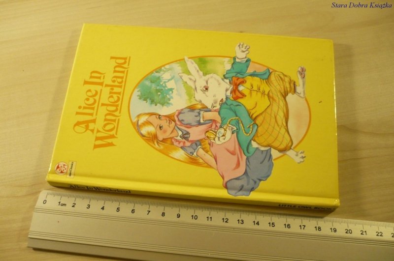 ALICE IN WONDERLAND - Lewis Carroll