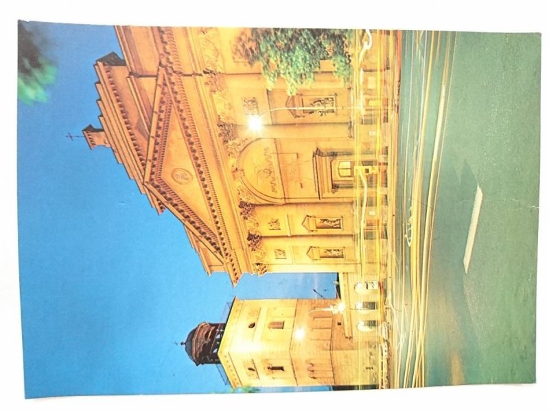 WARSZAWA. KLASYCYSTYCZNA DZWONNICA Z 1820 r. FOT. K. JABŁOŃSKI