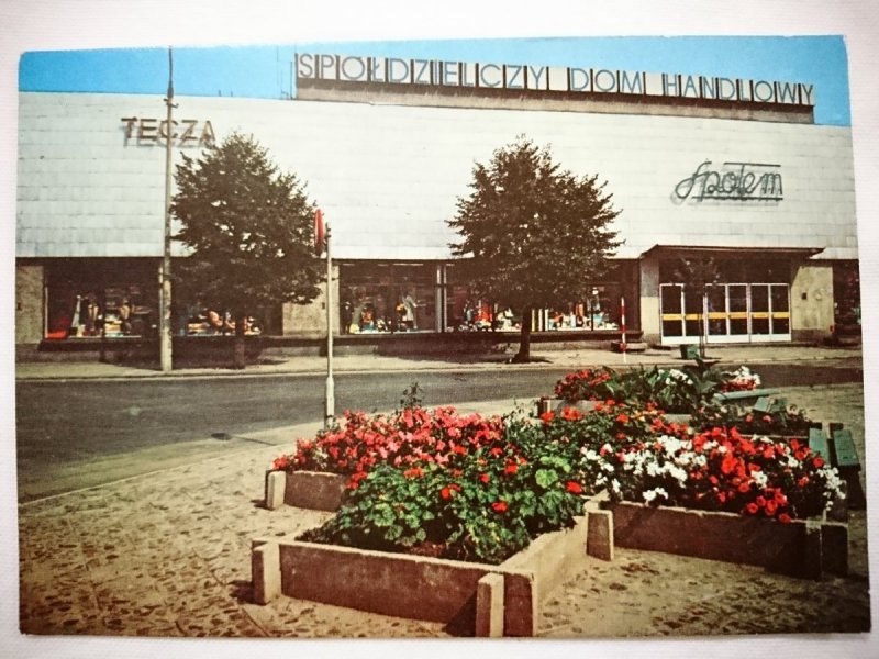 KALISZ. SPÓŁDZIELCZY DOM HANDLOWY 'TĘCZA' FOT. M. RACZKOWSKI