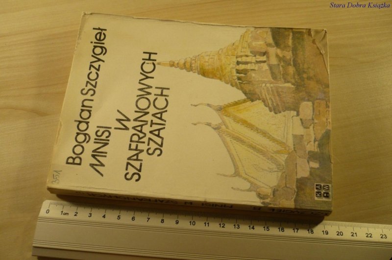 MNISI W SZAFRANOWYCH SZATACH - Szczygieł (1983)