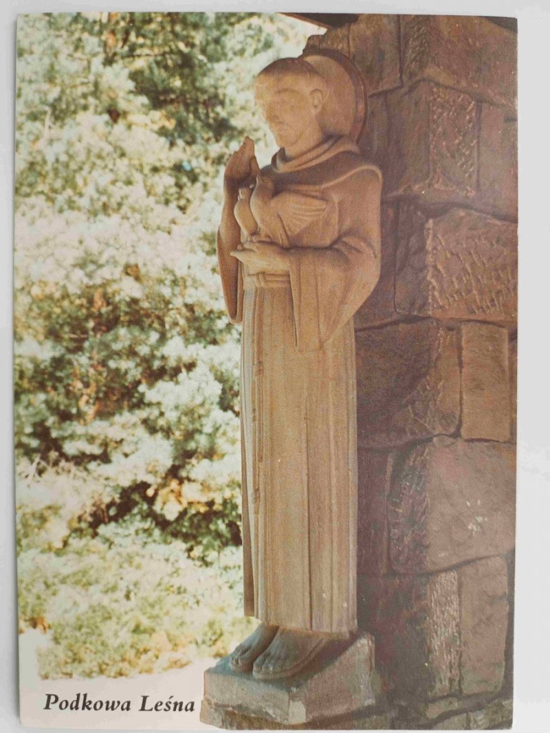 PODKOWA LEŚNA FIGURA Z GOŁĘBIAMI