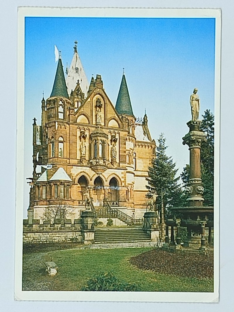 SCHLOSS DRACHENBURG IN KONIGSWINTER