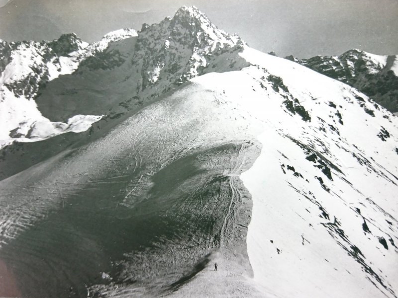 TATRY WYSOKIE. ŚWINICA 2300 m FOT. L. ŚWIĘCKI