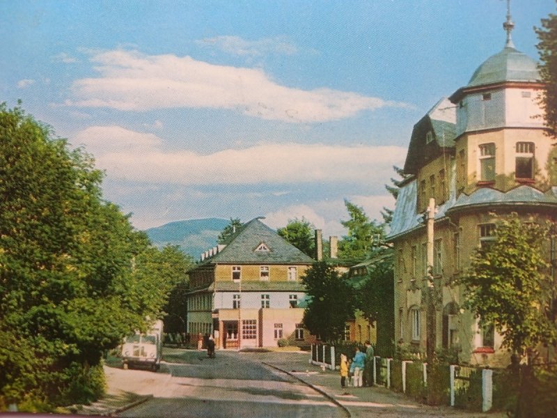 KARPACZ. ULICA ODRODZENIA... FOT. P. KRASSOWSKI