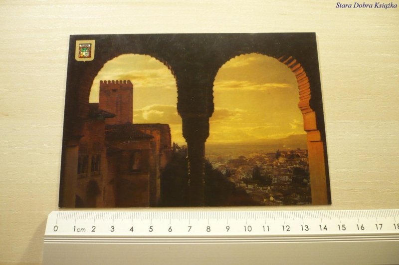 GRANADA. ALHAMBRA. PUESTA DE SOL