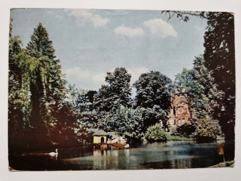 BYDGOSZCZ. FRAGMENT PARKU IM. KAZIMIERZA WIELKIEGO FOT. JABŁOŃSKI