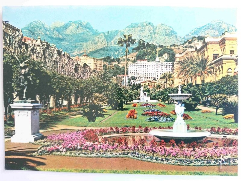 LA CÓTE D'AZUR, MIRACLE DE LA NATURE. MENTON (ALPES-MARITIMES)