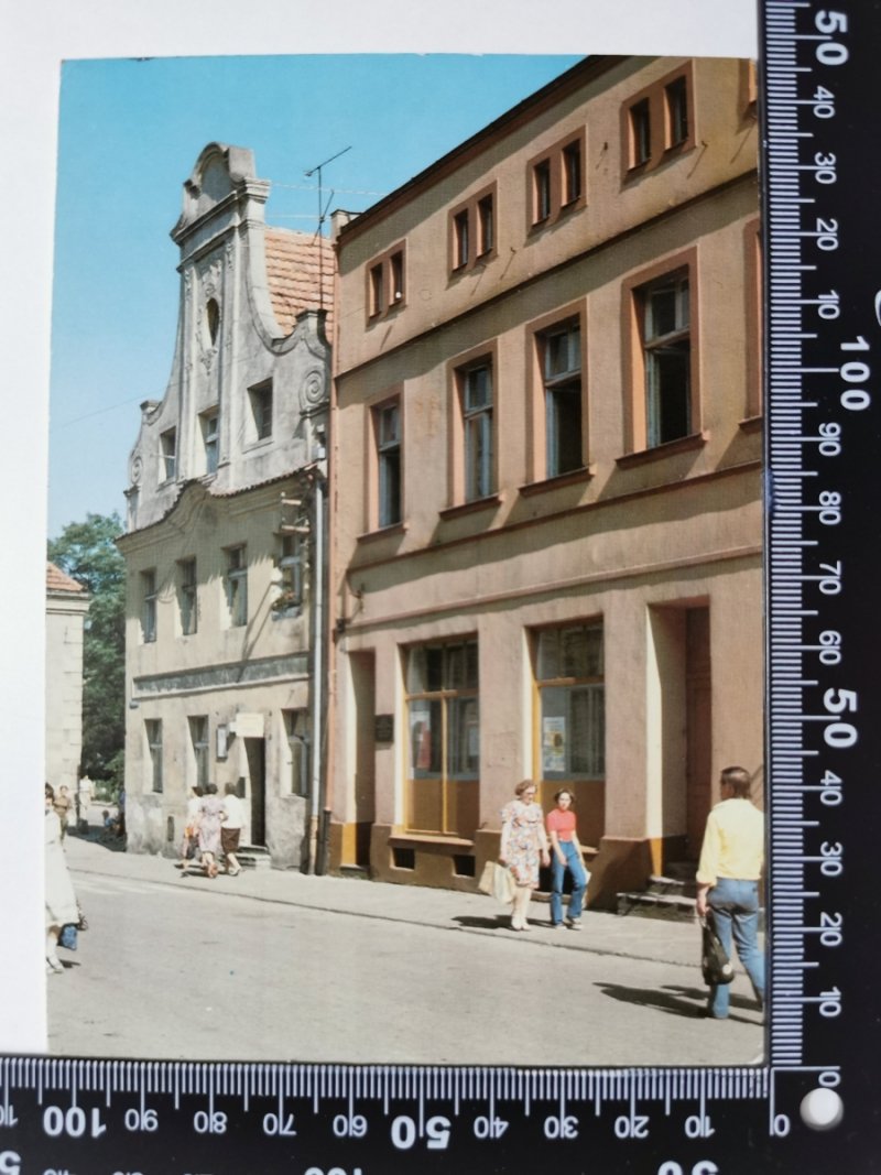 CHEŁMNO. KAMIENICZKA O BAROKOWEJ FASADZIE