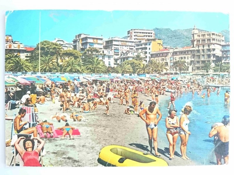 RAPALLO – RIVIERA DI LEVANTE. LA SPIAGGIA