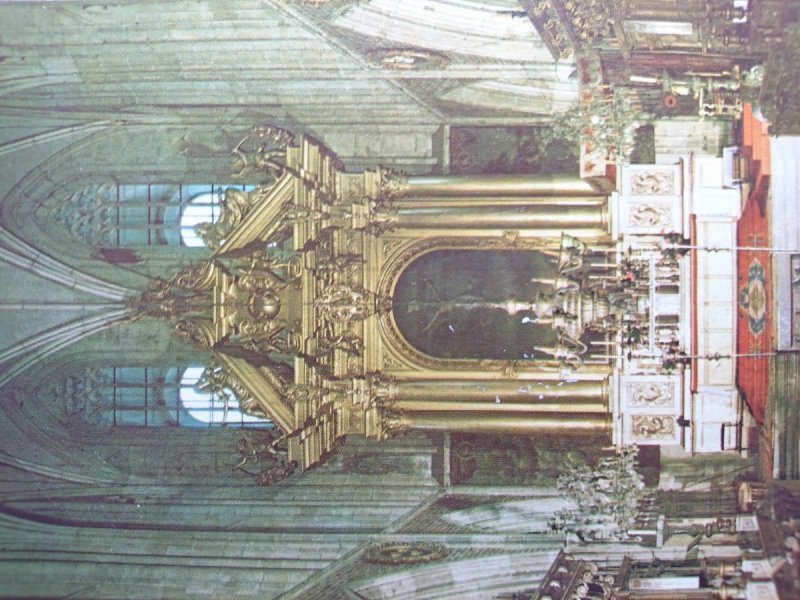 KRAKÓW. KATEDRA WAWELSKA - WNĘTRZE FOT. JABŁOŃSKI