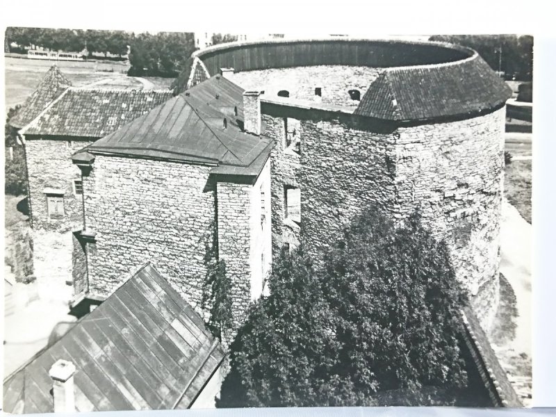TALLINN. VAADE PAKSULE MARGAREETALE LOUNAST