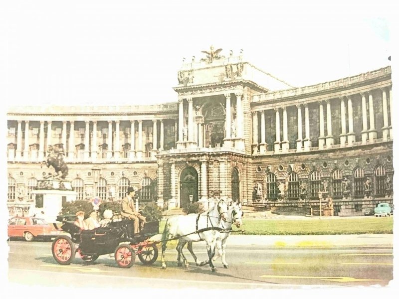 WIEN. HELDENPLATZ WITH NEUE BURG
