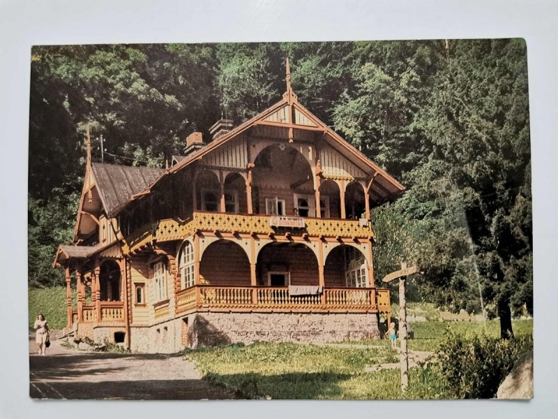 MIĘDZYGÓRZE. DOM WYPOCZYNKOWY FWP STOKROTKA FOT. BARANOWSKI