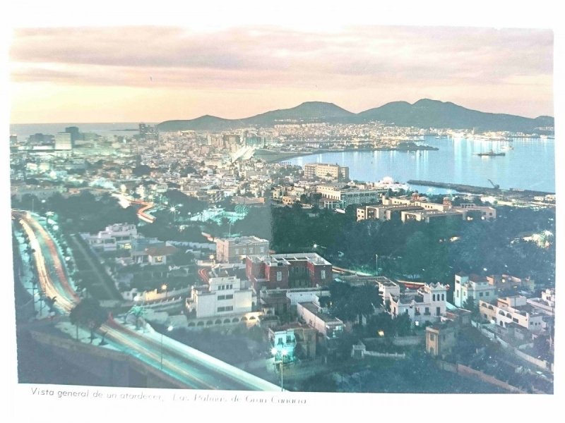 LAS PALMAS DE GRAN CANARIA. VISTA GENERAL DE UN ATARDECER