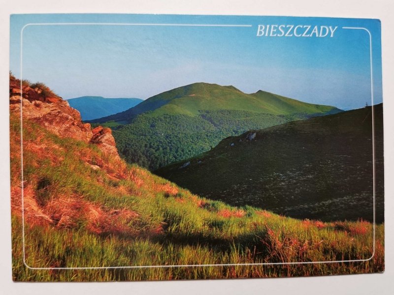 BIESZCZADY. WIDOK Z ROZSYPAŃCA NA TARNICĘ FOT. JONIAK