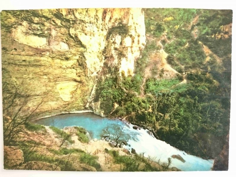 FONTAINE – DE – VAUCLUSE. NAISSANCE DE LA SOURCE PAR HAUTES EAUX