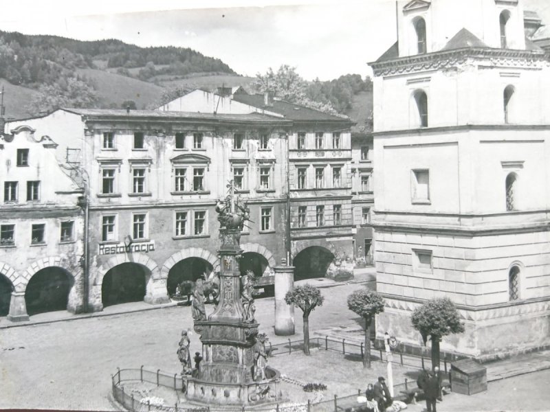 LĄDEK ZDRÓJ. RYNEK FOT. J. OSUCHOWSKI