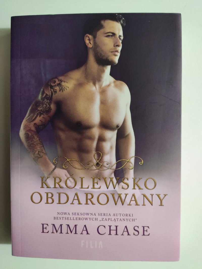 KRÓLEWSKO OBDAROWANY - Emma Chase