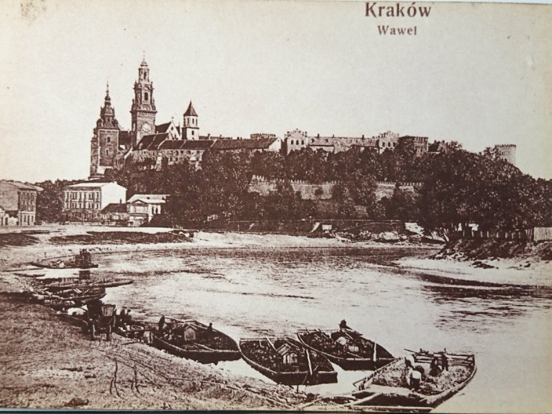KRAKÓW. WAWEL OD STRONY PÓŁNOCNO-ZACHODNIEJ