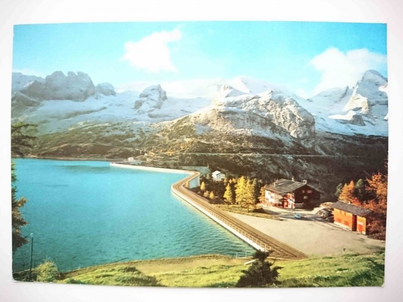 DOLOMITI – LAGO DI FEDAIA m. 2040 VERSO LA MARMOLADA m. 3342