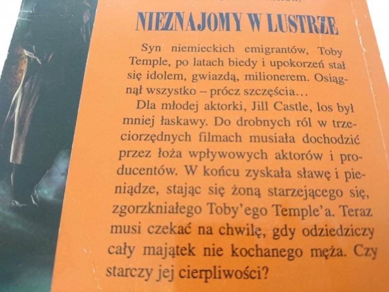 NIEZNAJOMY W LUSTRZE - Sidney Sheldon 1993
