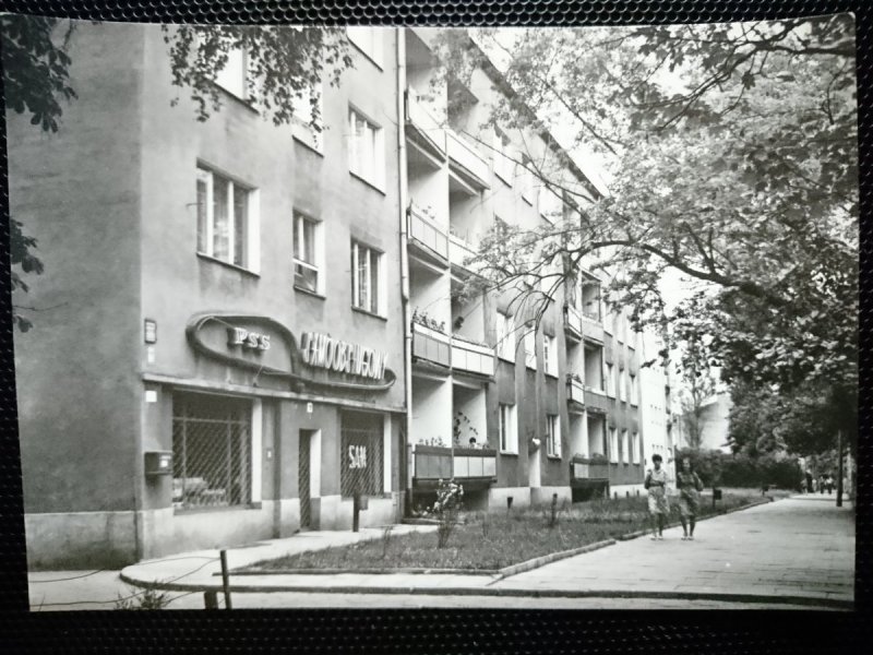 TOMASZÓW MAZOWIECKI. FRAGMENT OSIEDLA MIESZKANIOWEGO PRZODOWNIK FOT. PETRUSZKA