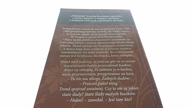 SAGA AKUSZERKA TOM 55 ZAGINIONA - S. Lunde 2013