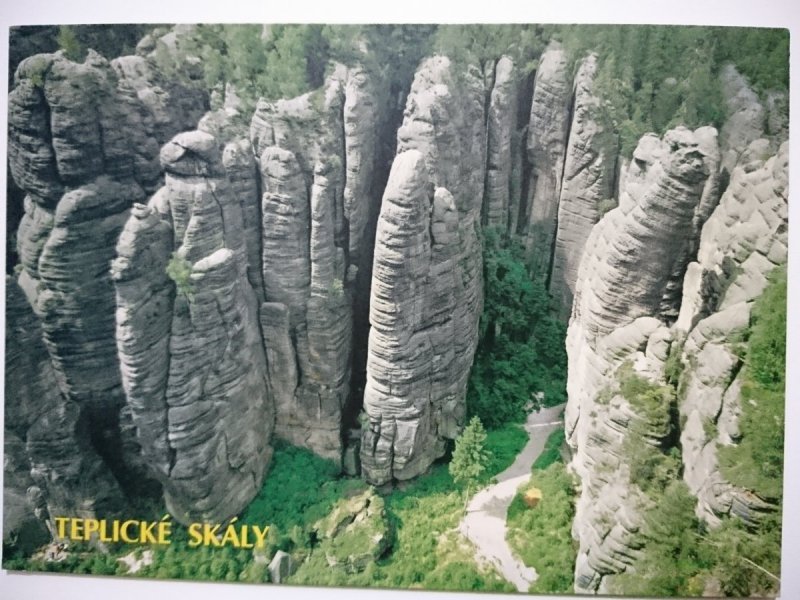 TEPLICKE SKALNI MESTO. POHLED Z CHRAMOVYCH STEN FOTO LUBOMIR IMLAUF