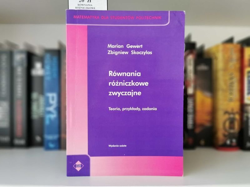 Równania różniczkowe zwyczajne - Marian Gewert