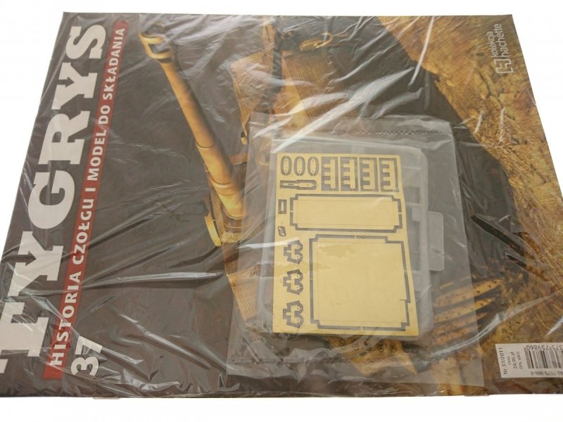 TYGRYS HISTORIA CZOŁGU I MODEL DO SKŁADANIA NR 037