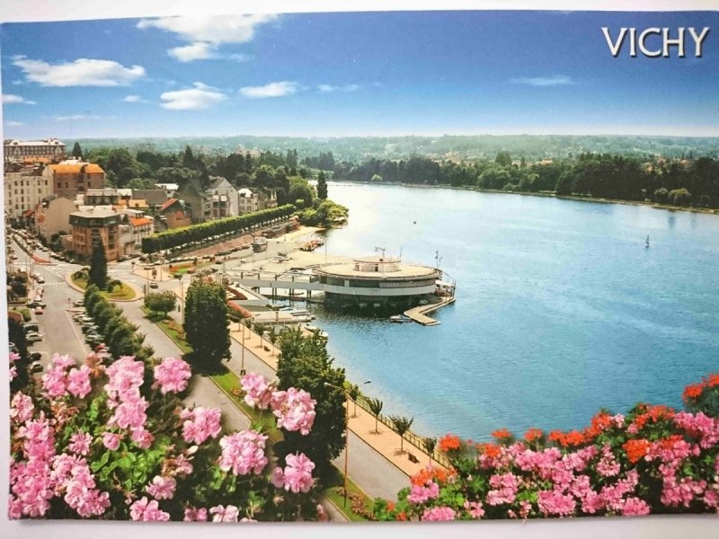 VICHY (ALLIER) LE LAC D’ALLIER ET LA ROTONDE