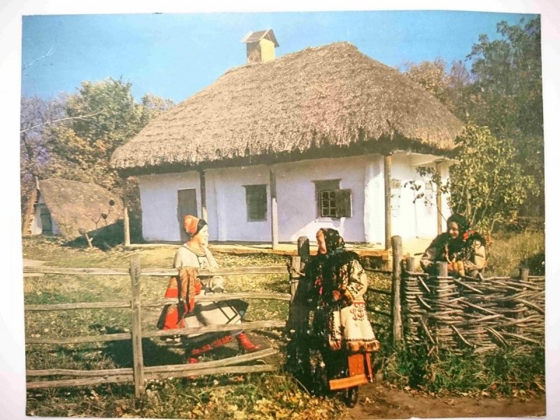 COTTAGE FROM THE VILLAGE OF KRASNA POPIVKA