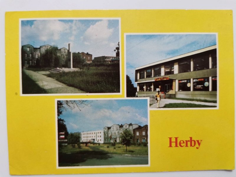HERBY. DOM HANDLOWY, W CENTRUM OSIEDLA FOT. SIUDECKI