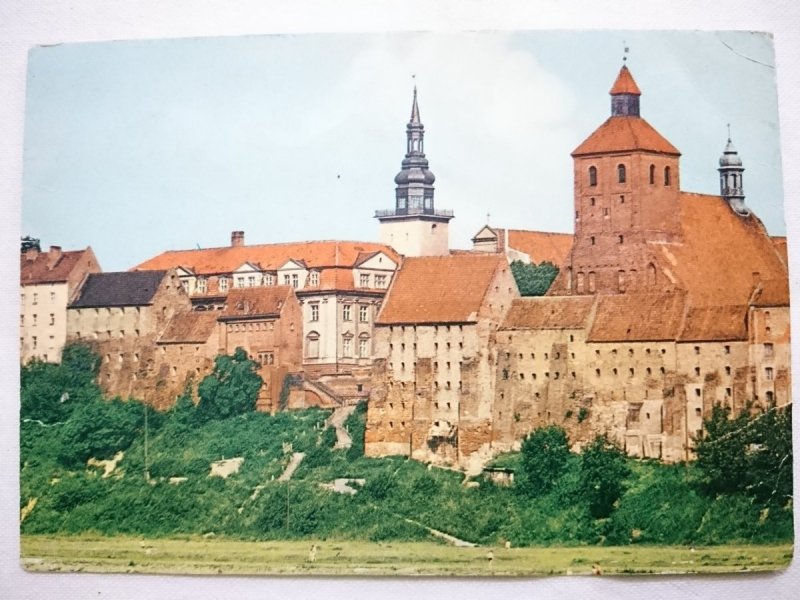 GRUDZIĄDZ. ZABYTKOWE SPICHRZE NAD WISŁĄ FOT. JABŁOŃSKI