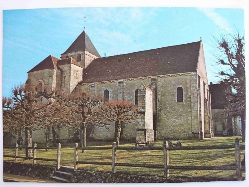 PLAIMPIED – GIVAUDINS (CHER) L'EGLISE ABBATIALE SAINT-MARTIN