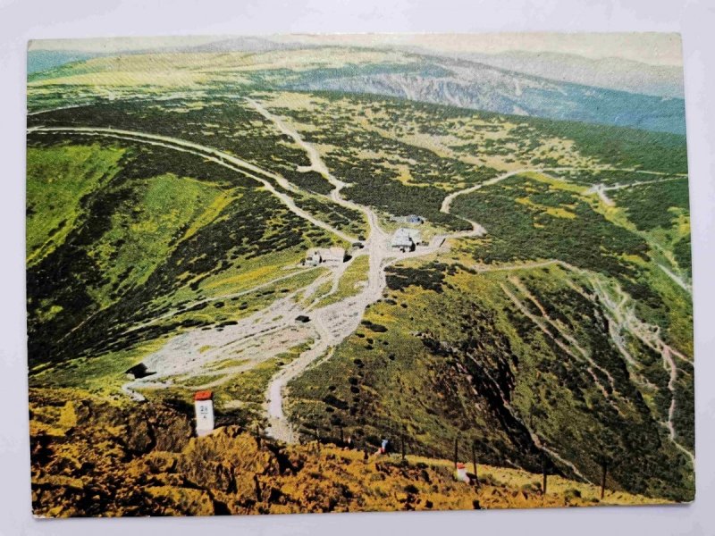 KARKONOSZE. WIDOK ZE ŚNIEŻKI FOT. STELMACH