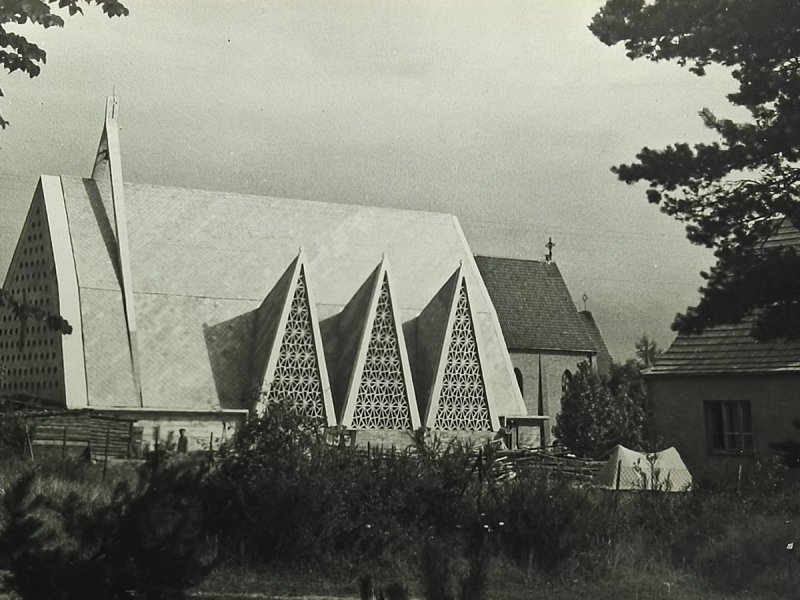 WŁADYSŁAWOWO. NOWOCZESNY KOŚCIÓŁ FOT. J. SIUDECKI