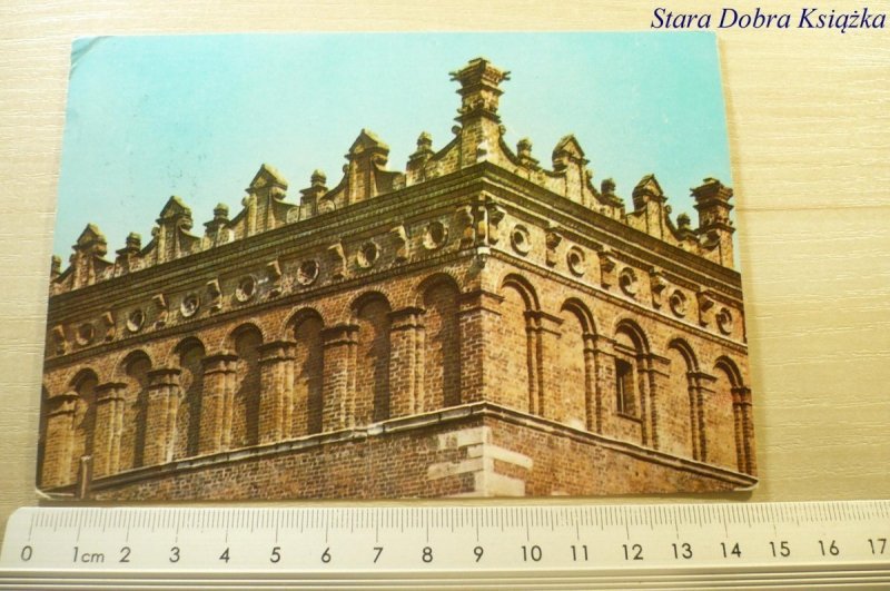 SANDOMIERZ. RENESANSOWA ATTYKA FOT. Z. KAMYKOWSKI