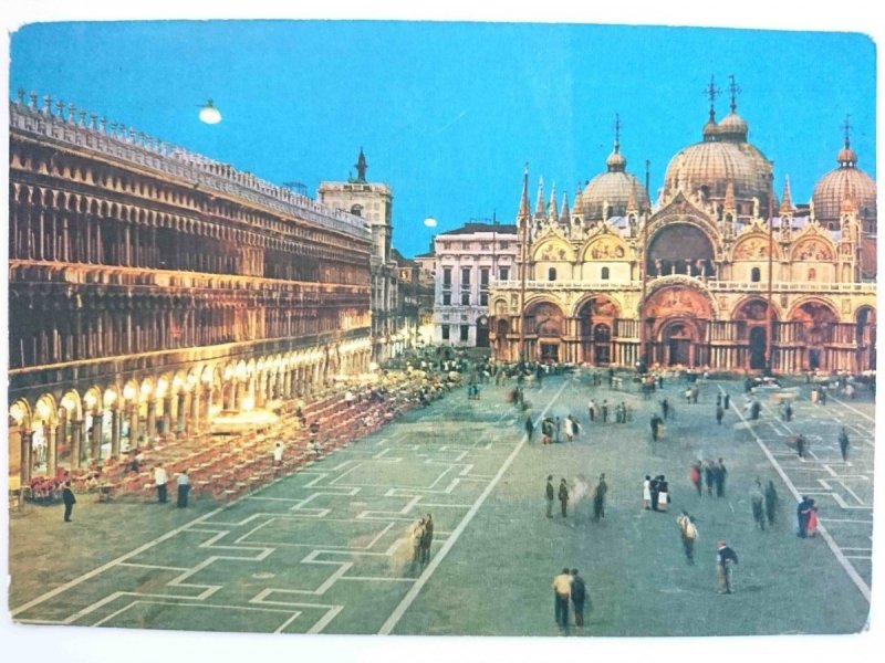 VENEZIA. PIAZZA S. MARCO – PRIME LUCI