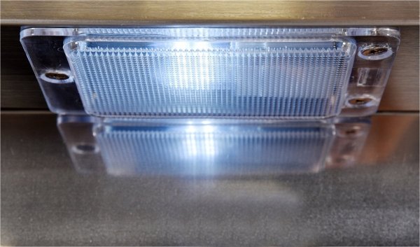 SZAFA CHŁODNICZA 650L 740x830x2010 YATO YG-05200 YG-05200