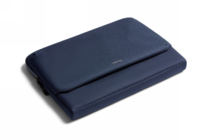 Bellroy Laptop Caddy 16 - etui na laptop 16 z kieszeniami na akcesoria mobilne (navy)