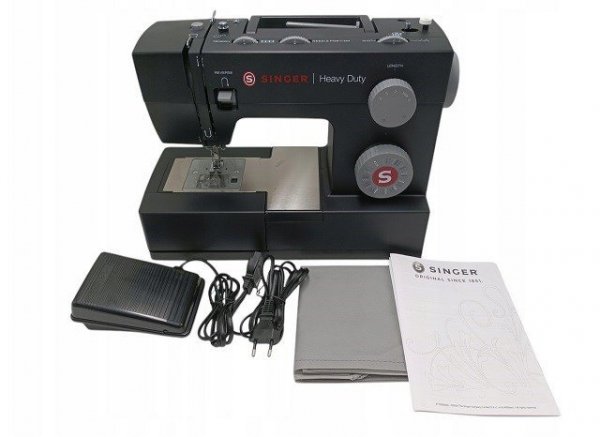 Maszyna do szycia Singer 4432 Black