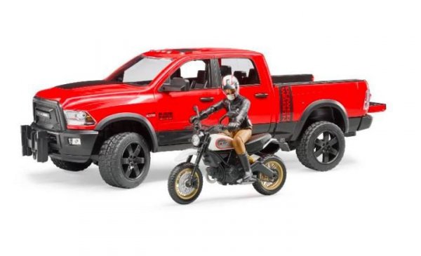 BRUDER Pojazd Dodge RAM 2500 Power wagon z motorem Ducati