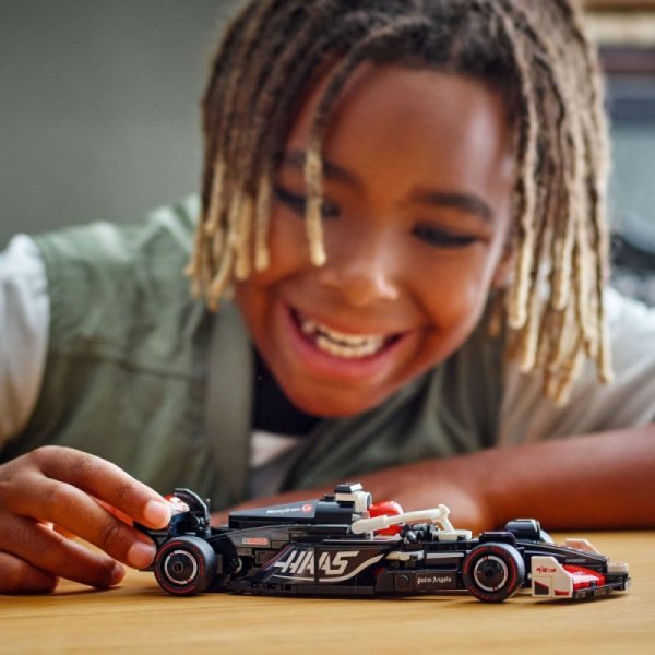 LEGO Klocki Speed Champions 77250 Bolid F1 MoneyGram Haas Team VF-24