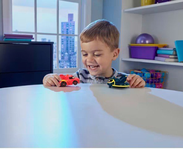 Fisher Price Pojazdy ze światłami DC Batwheels