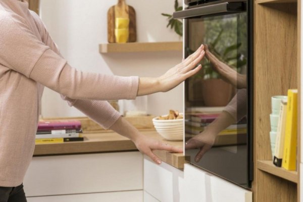 Gorenje Piekarnik BSA6737E15BG